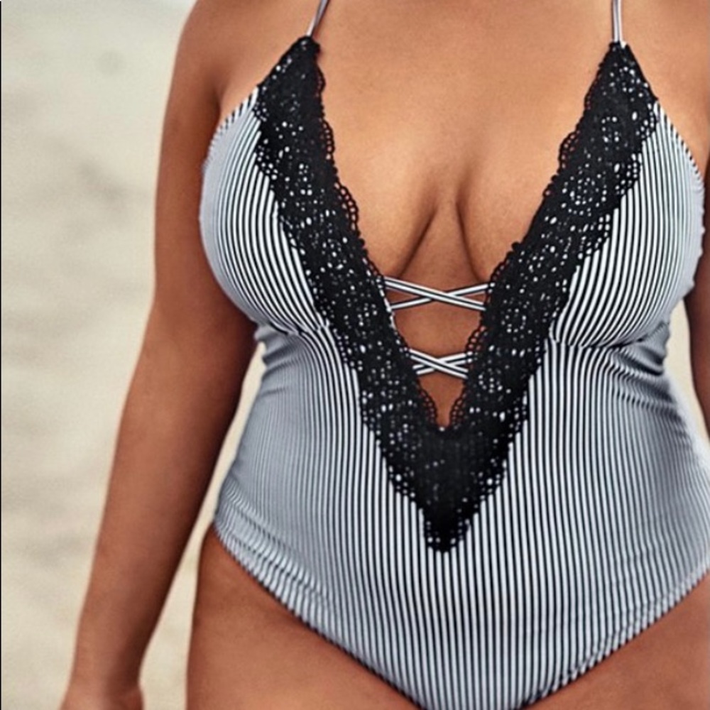 Cupshe size 2x one piece